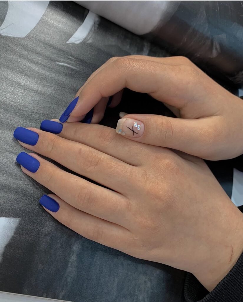 builder gel manicure Tampa with clean structure and modern dry technique