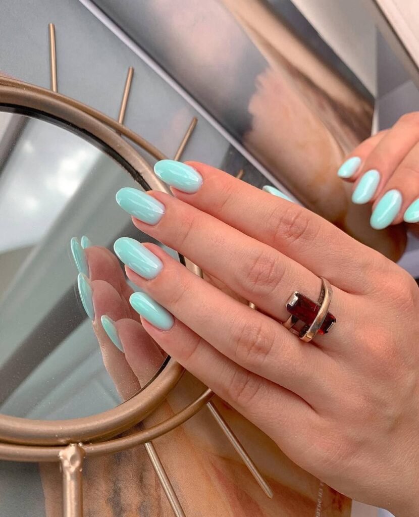 russian manicure near me with clean cuticles in Tampa Florida